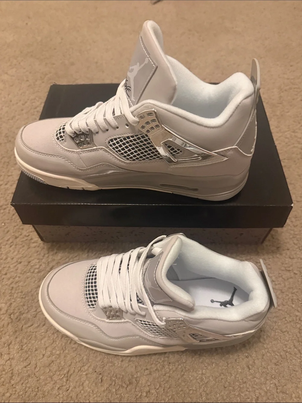 Brand New Jordan 4 Retro sneakers - Pure Money  Size 9
